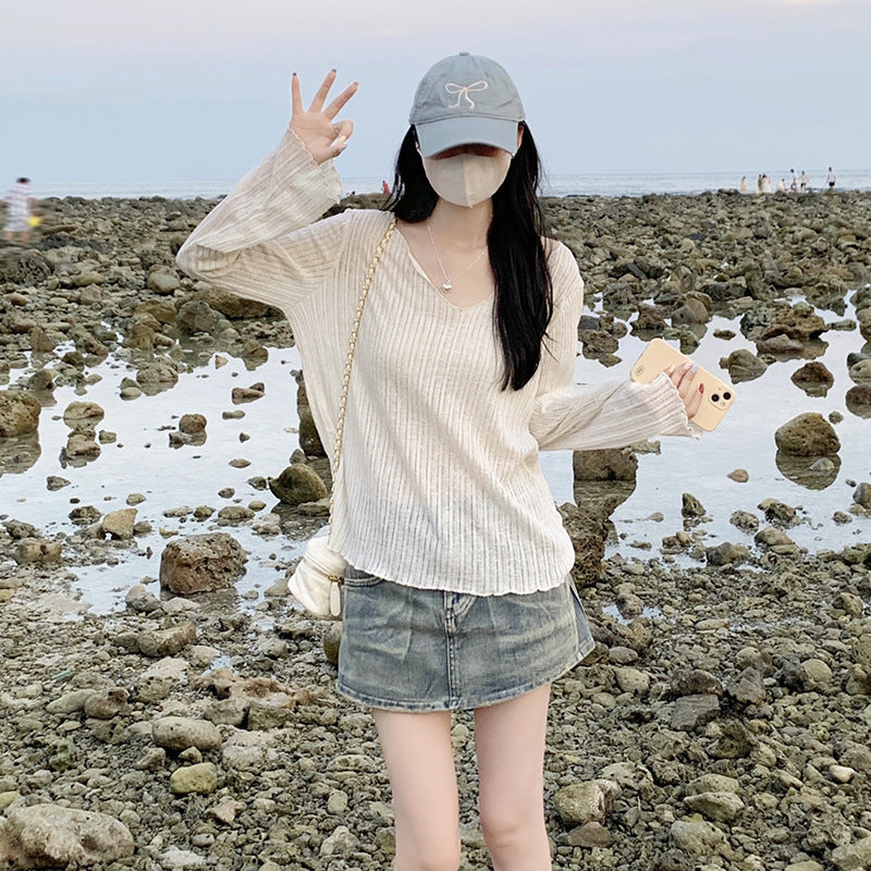 Summer slightly transparent V-neck fungus edge loose sunscreen smock, ice silk thin summer long sleeve T-shirt, women's lazy top