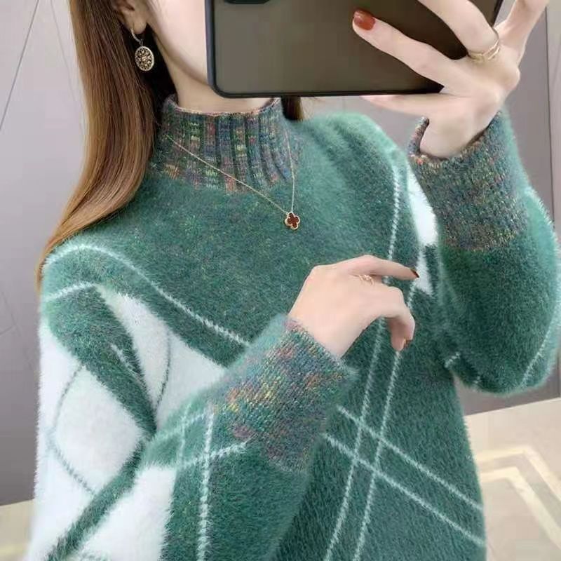 Thickened sweater women's autumn and winter 2024 new fashion plus-size knitted sweaters loose Korean sweater base shirt women