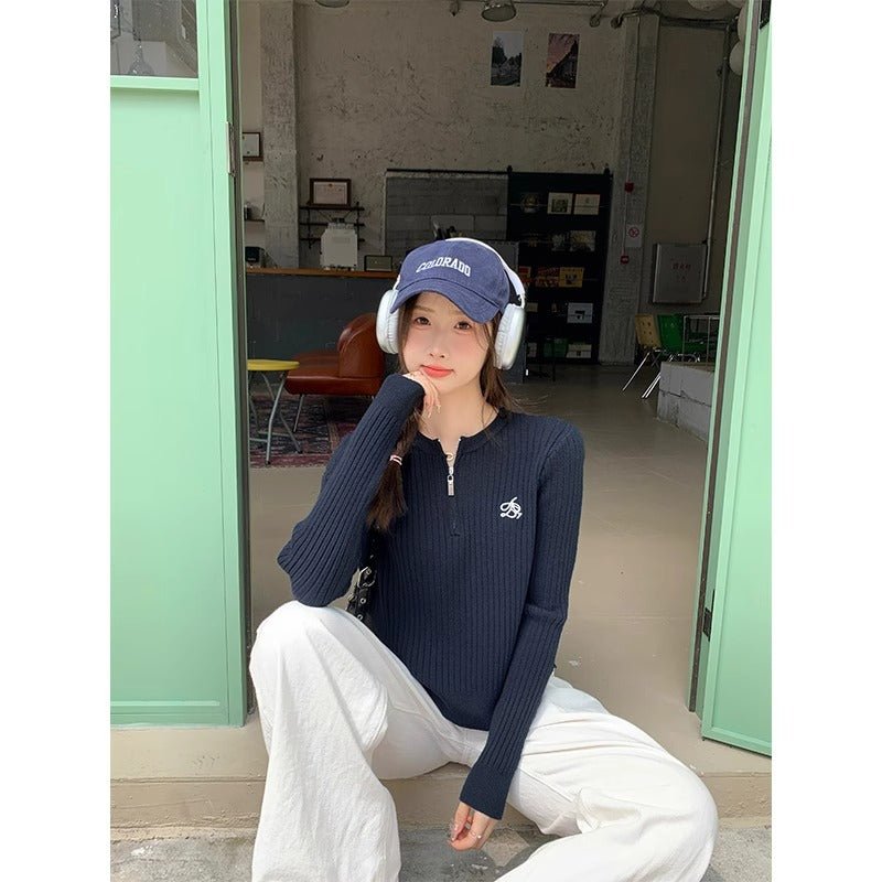 Zipper, half-open collar, pullover knitted sweater for women's autumn/winter 2025, new niche chic embroidered short front shoulder top