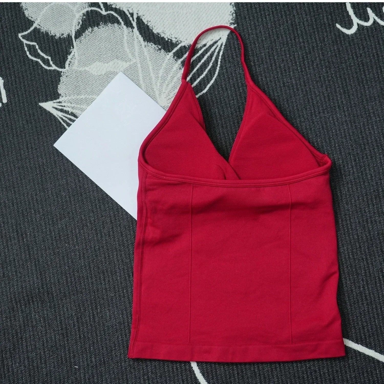 Women's Yoga Clothes  Sports Bras  Sexy Seamless Sportswear  Backless Sportswear  A Must for Training and Sports