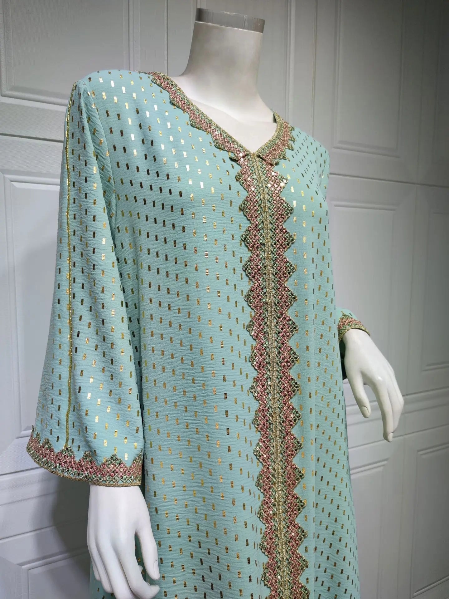 Modest Muslim Maxi Dress For Women Spring 2025 Lace Tape Trim V Neck Long Sleeve Loose Arab Oman Dubai Gold Stamping Robe Pink