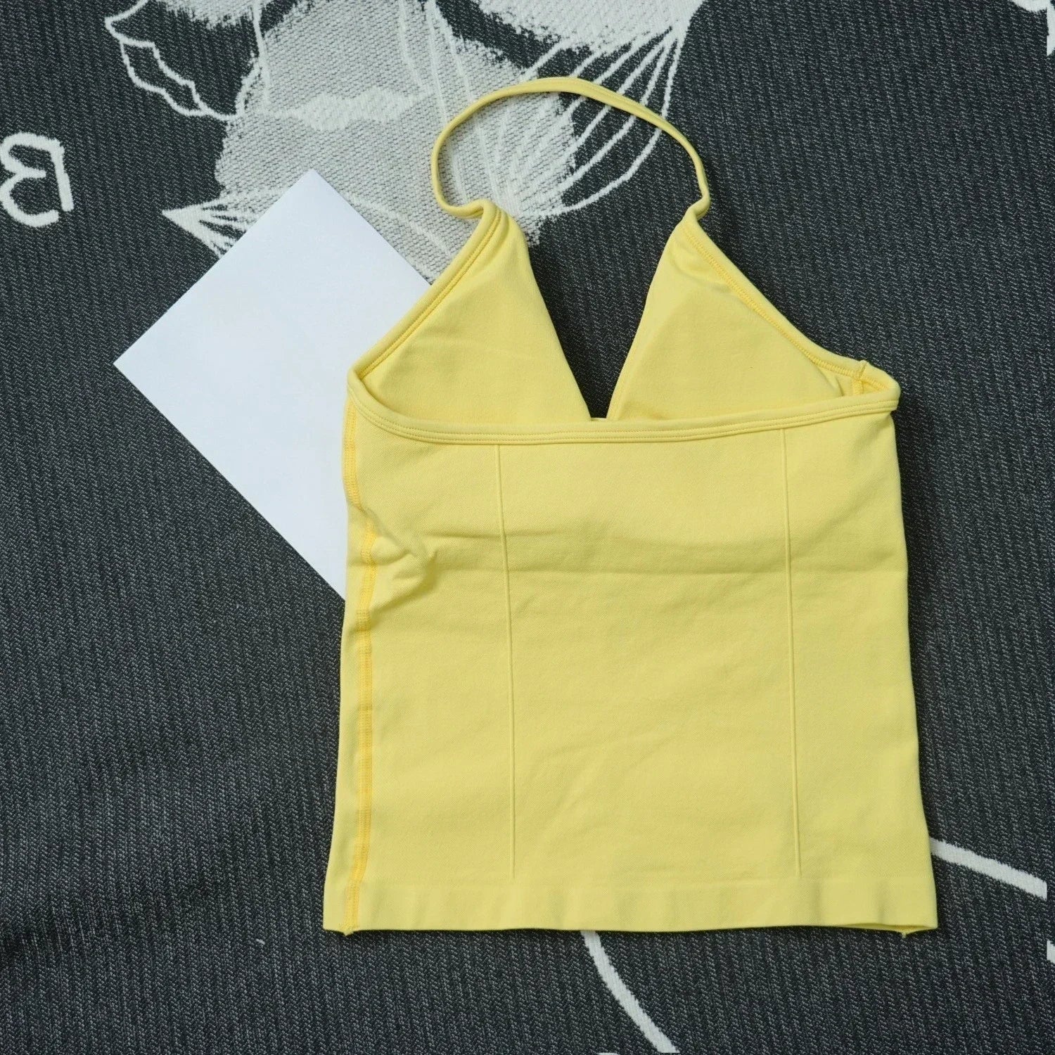 Women's Yoga Clothes  Sports Bras  Sexy Seamless Sportswear  Backless Sportswear  A Must for Training and Sports