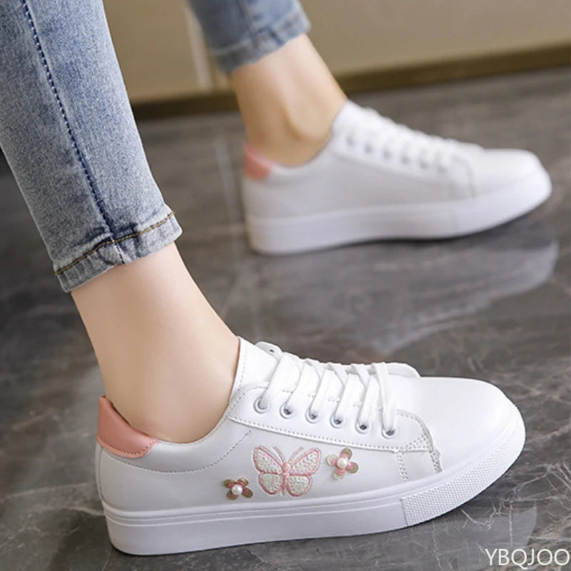Women's New White Shoes Fashion breathable flats Casual lace up leather shoes Comfortable versatile ladies Sneakers Zapatos