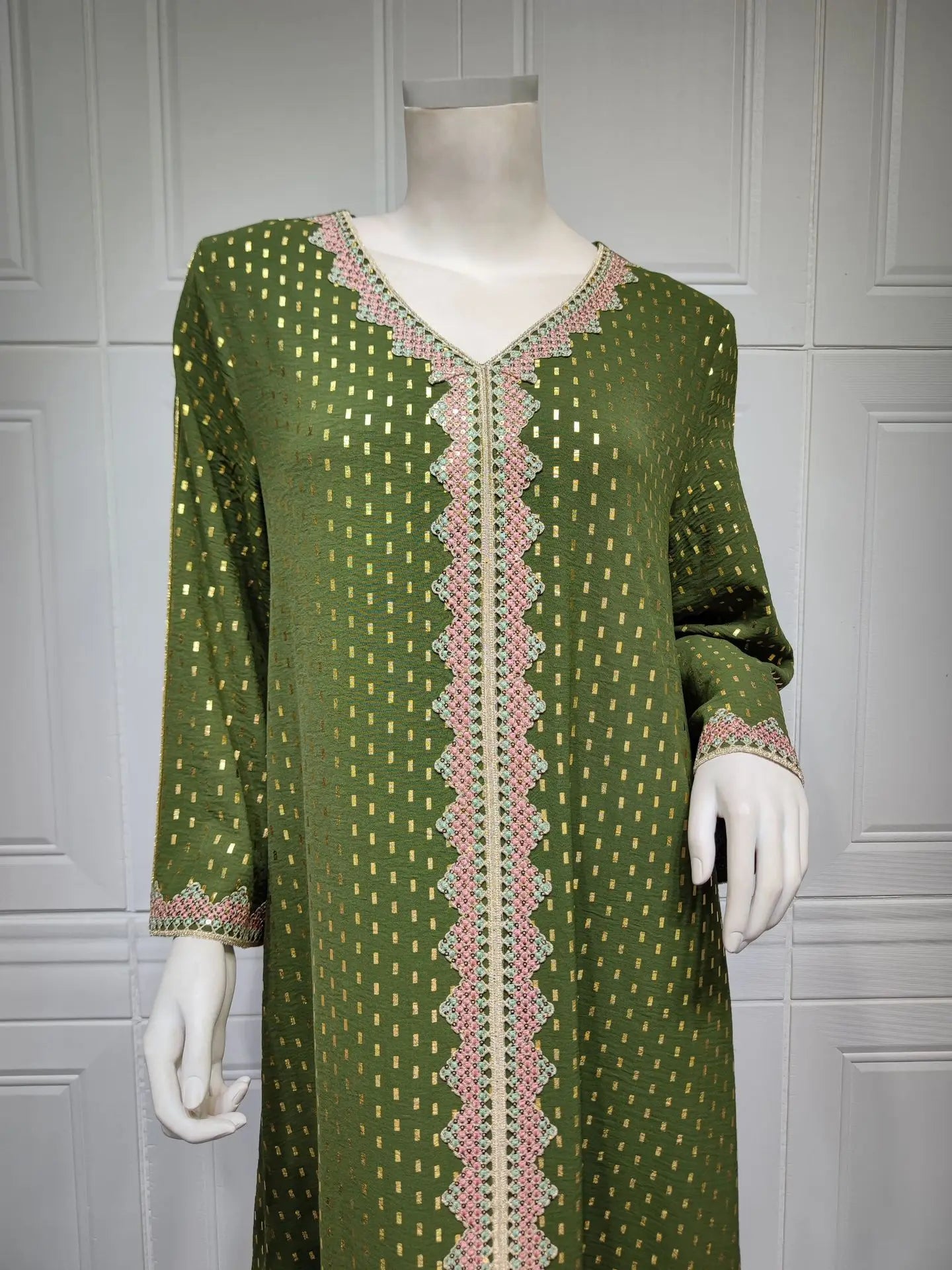Modest Muslim Maxi Dress For Women Spring 2025 Lace Tape Trim V Neck Long Sleeve Loose Arab Oman Dubai Gold Stamping Robe Pink