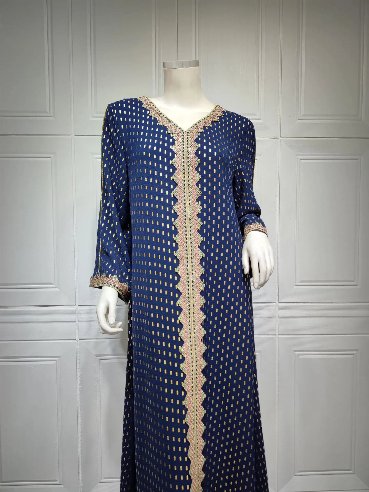 Modest Muslim Maxi Dress For Women Spring 2025 Lace Tape Trim V Neck Long Sleeve Loose Arab Oman Dubai Gold Stamping Robe Pink